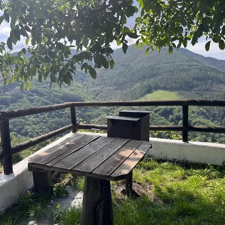 La Casa De Cela * Pesoz